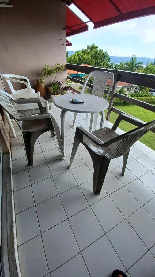 Ocean View Montego Bay Apartment Buitenkant foto