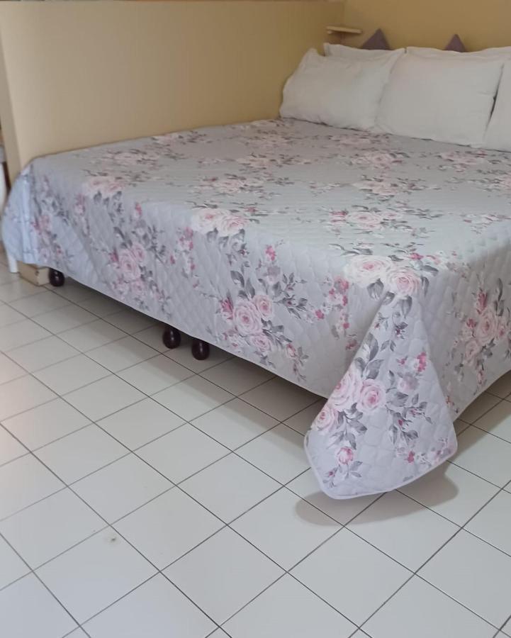 Ocean View Montego Bay Apartment Buitenkant foto