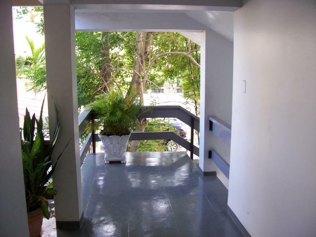 Ocean View Montego Bay Apartment Buitenkant foto
